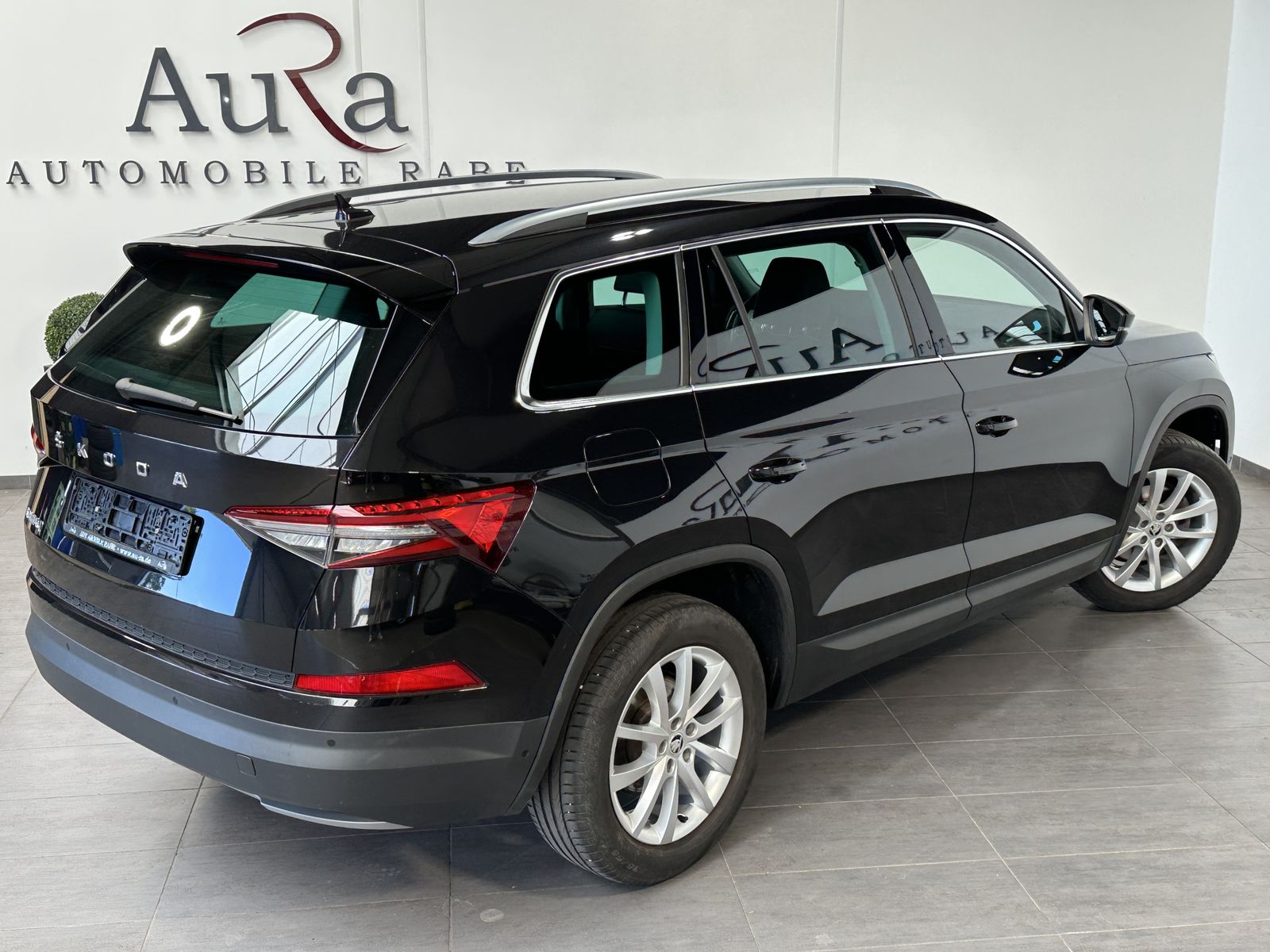 Fahrzeugabbildung SKODA Kodiaq 2.0 TDI DSG Style NAV+MATRIX+ACC+AHK+18ZO