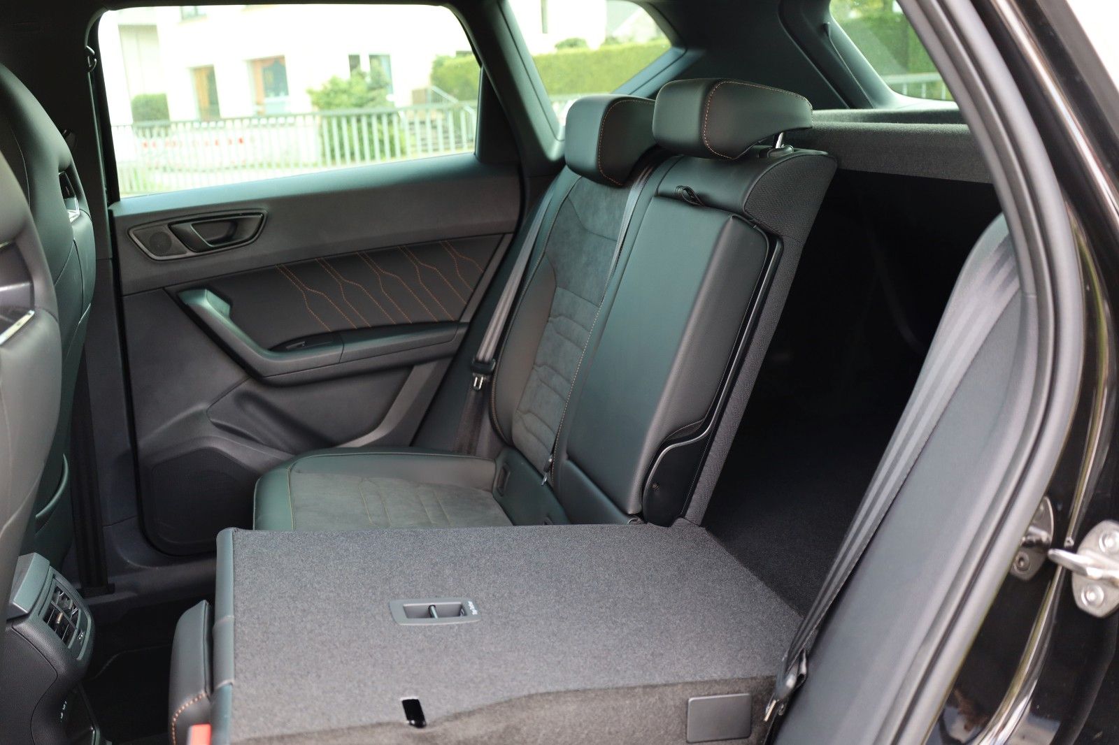 Fahrzeugabbildung CUPRA Ateca VZ 4Drive 2,0 TSI 7-Gang DSG*NAVI