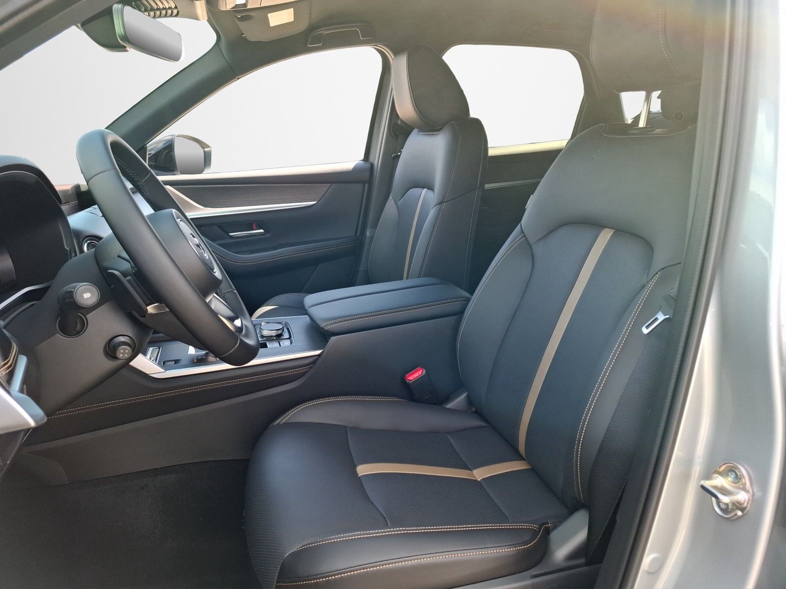 MAZDA CX-60 2.5L e-SKYACTIV PHEV 327ps 8AT AWD Homura - Image 9