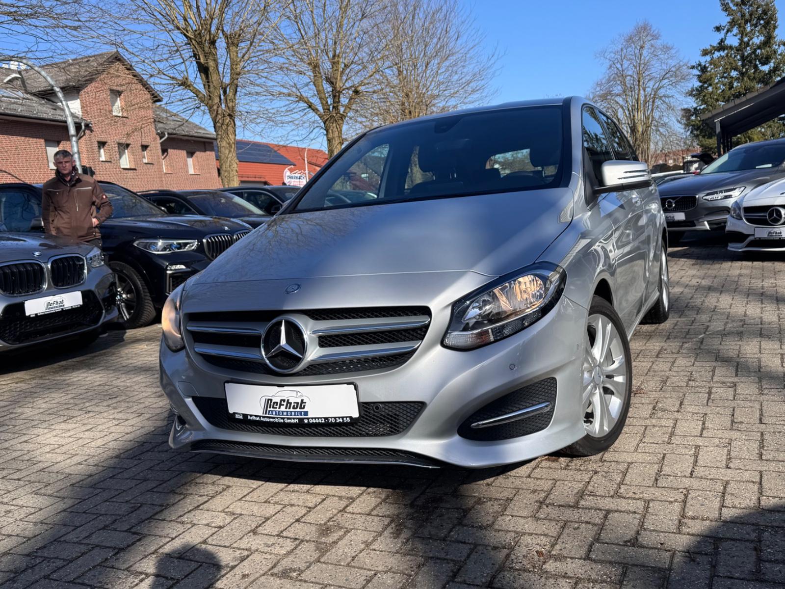 Mercedes-Benz B 220 4Matic*PDC*NAVI*SHZ*LED*1-HAND*