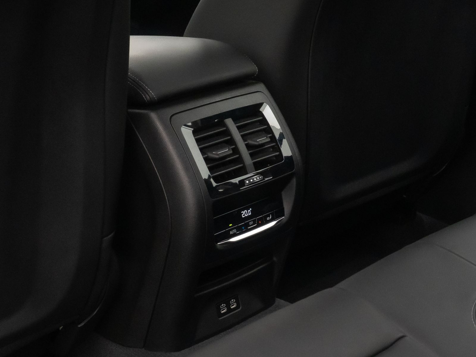 Fahrzeugabbildung BMW X3 xD30d Leder Memory DAB Kamera Sportsitz18Zoll