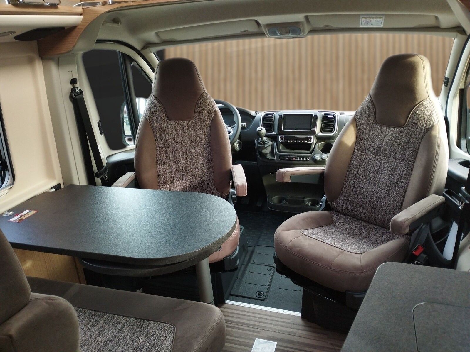 Fahrzeugabbildung Malibu Van compact 600 LE Klimaautomatik, Radio DAB,