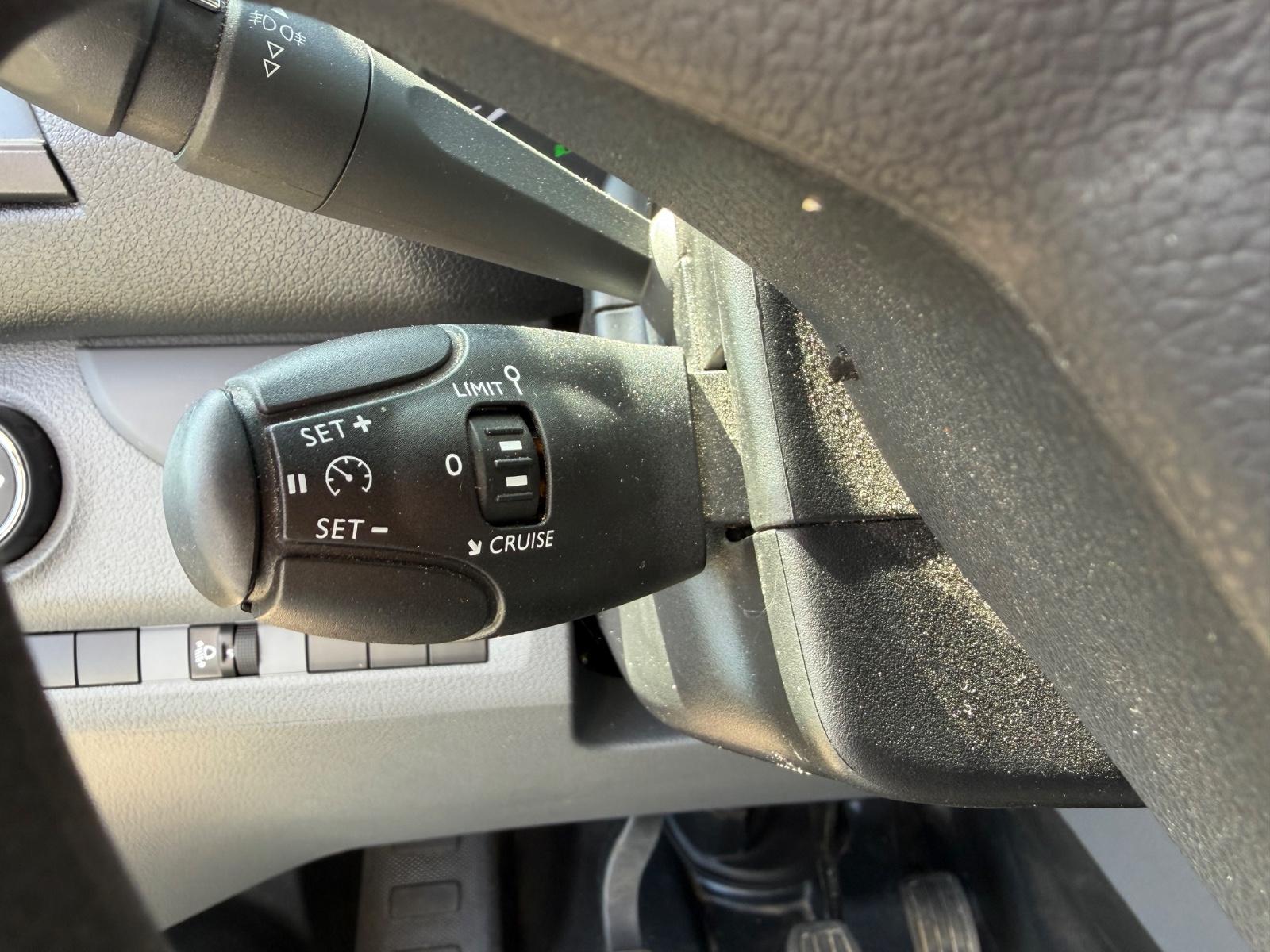 Peugeot Expert Kasten Premium L3+PDC+Klima+Navi+1.Hand