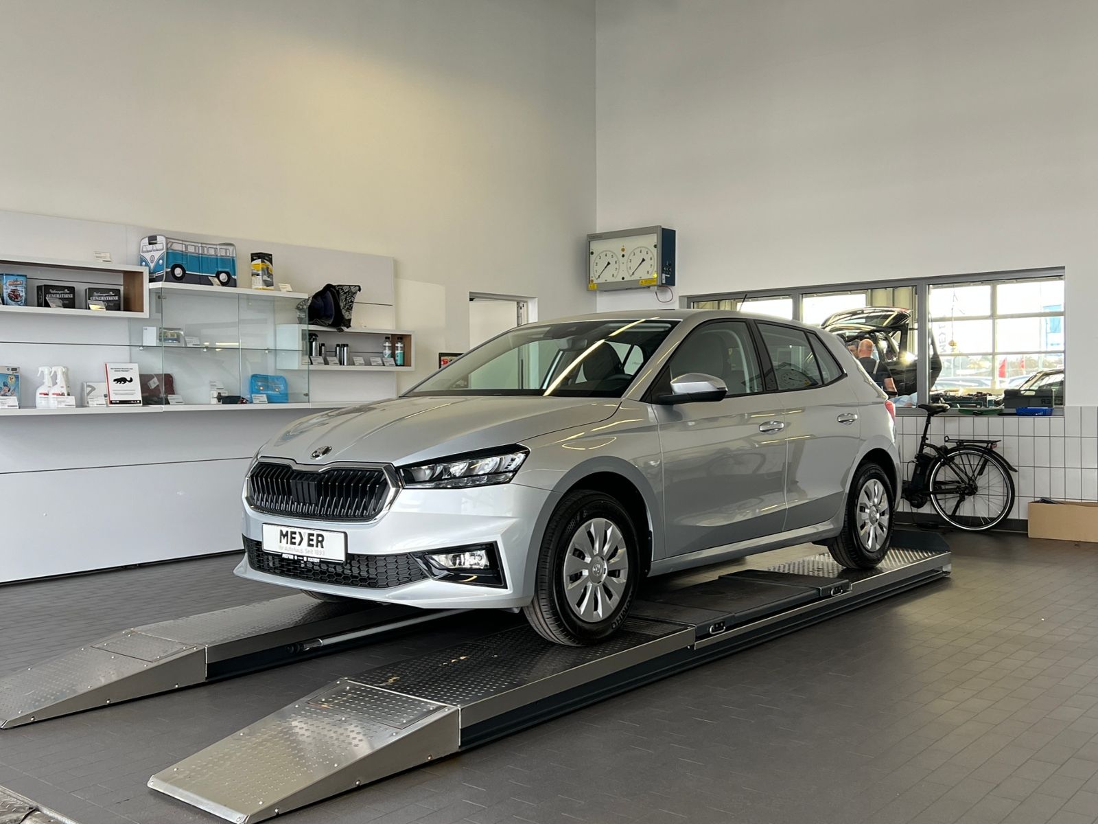 Fahrzeugabbildung SKODA Fabia Selection 1.0 MPI *LED, Climatronic, Sitzh