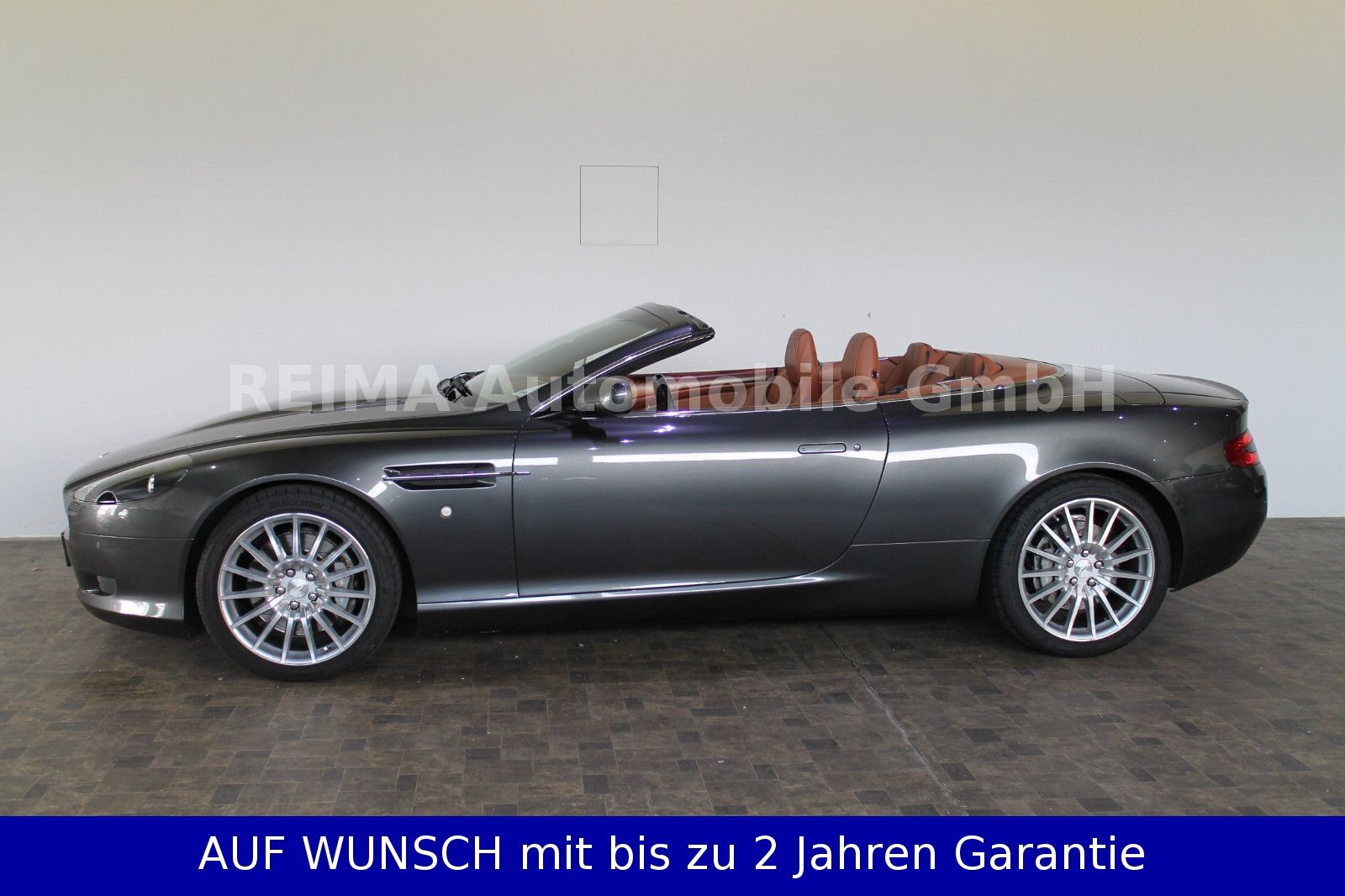 Fahrzeugabbildung Aston Martin DB9 Volante 5.9 i V12 Cabrio, Deut. Auslieferung