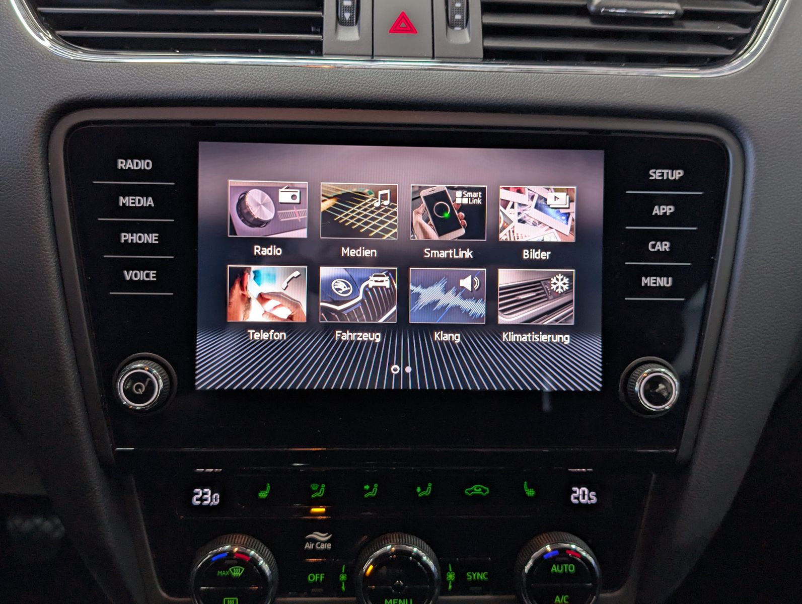 Fahrzeugabbildung SKODA Octavia 1.0 TSI Tour TEMP LED SHZ APP