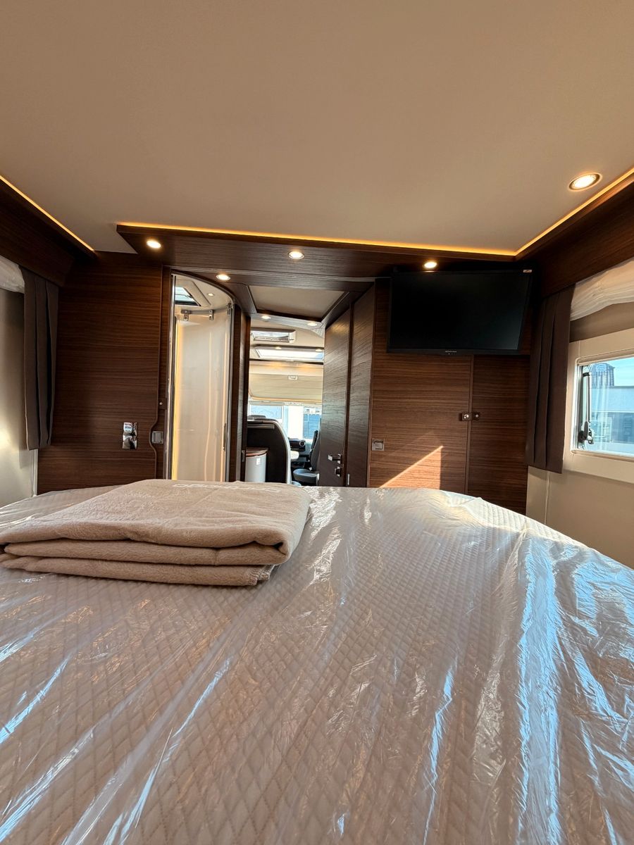 Fahrzeugabbildung Carthago chic c-line 5.0 QB L Queensbett Cortina