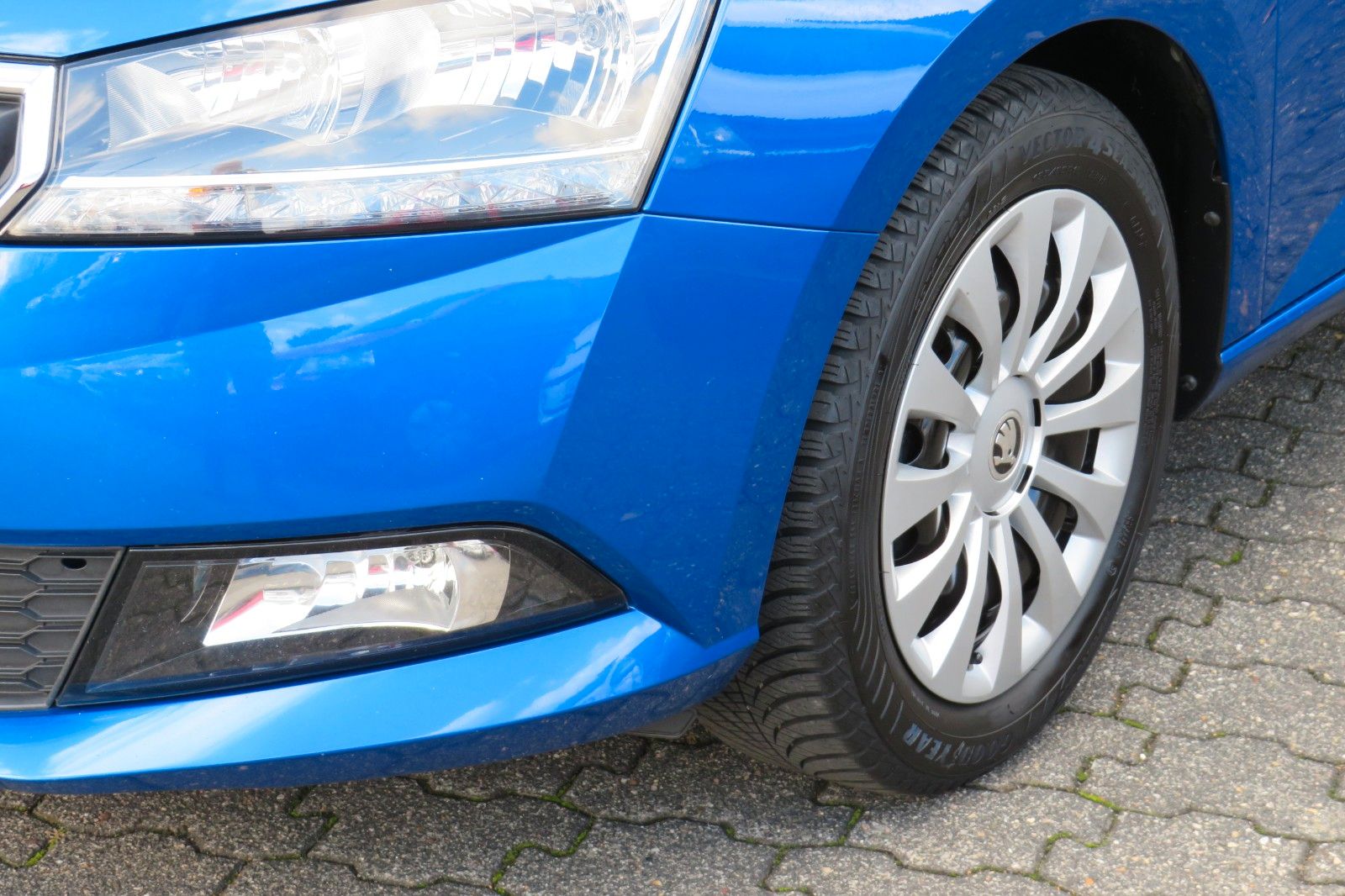 Fahrzeugabbildung SKODA Fabia Combi Ambition SITZH. GRA PDC NAVI APP 1.H