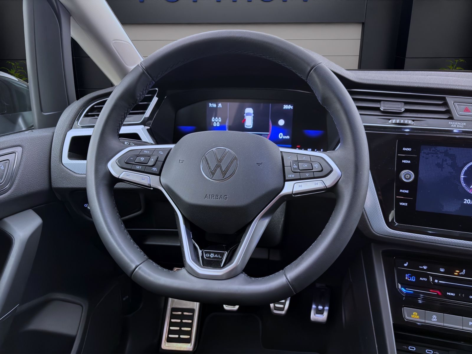 Volkswagen Touran - Bild 12