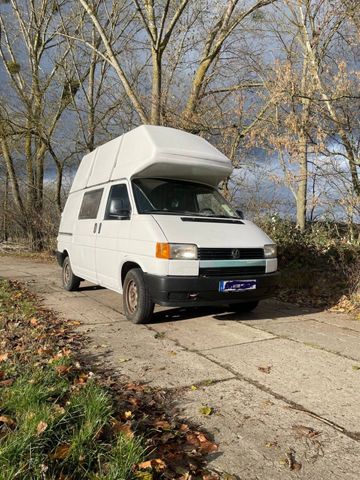 Volkswagen VW T4 mit eingetragenem Hochdach TÜV neu