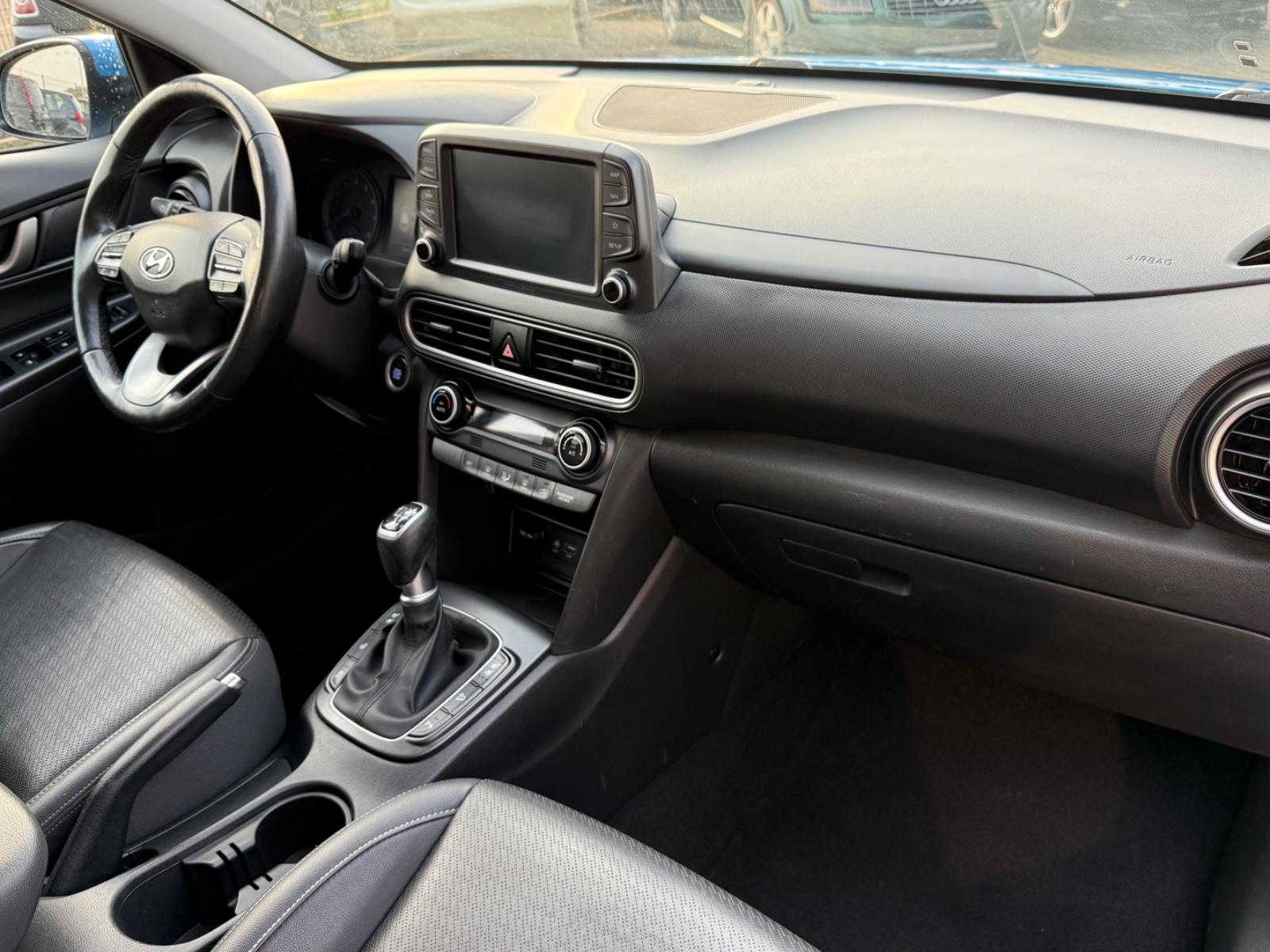 Hyundai Kona Premium 2WD
