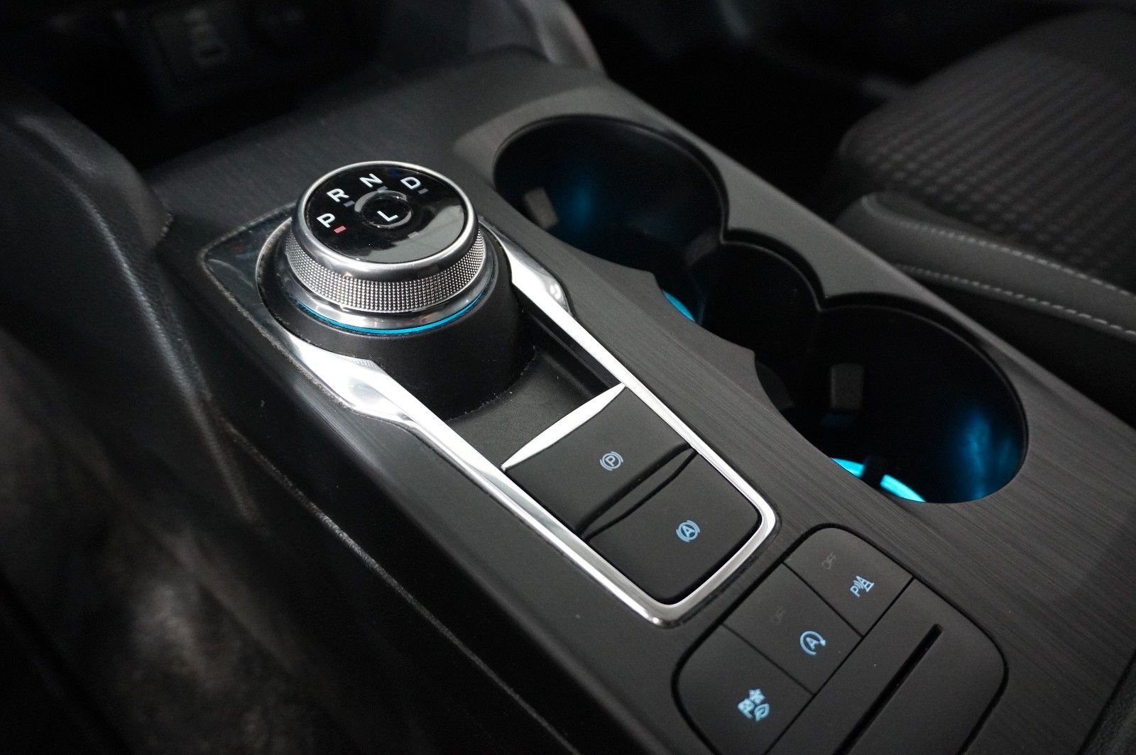 Fahrzeugabbildung Ford Focus Turnier 1.5D COOL & CONN. NAVI/LED/KAMERA