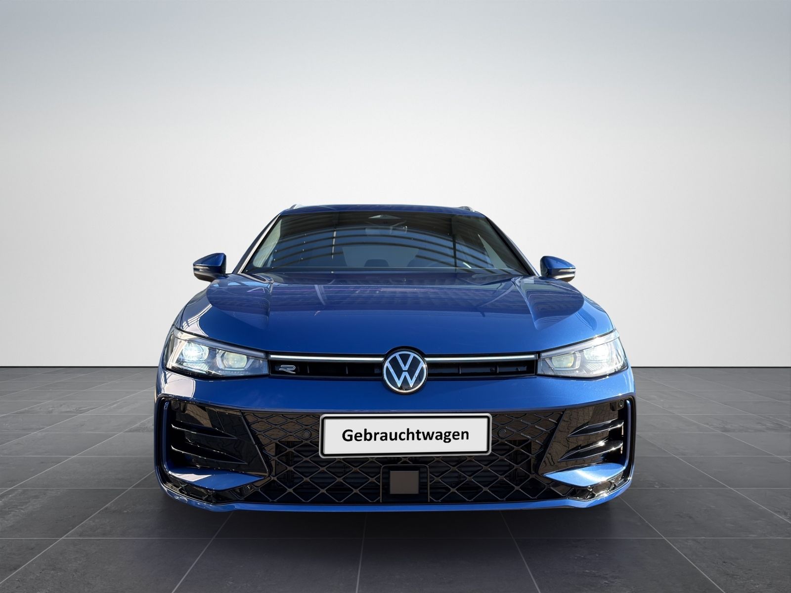 Volkswagen Passat Variant 2.0TDI R-Line Matrix AHK HuD Kame foto 3