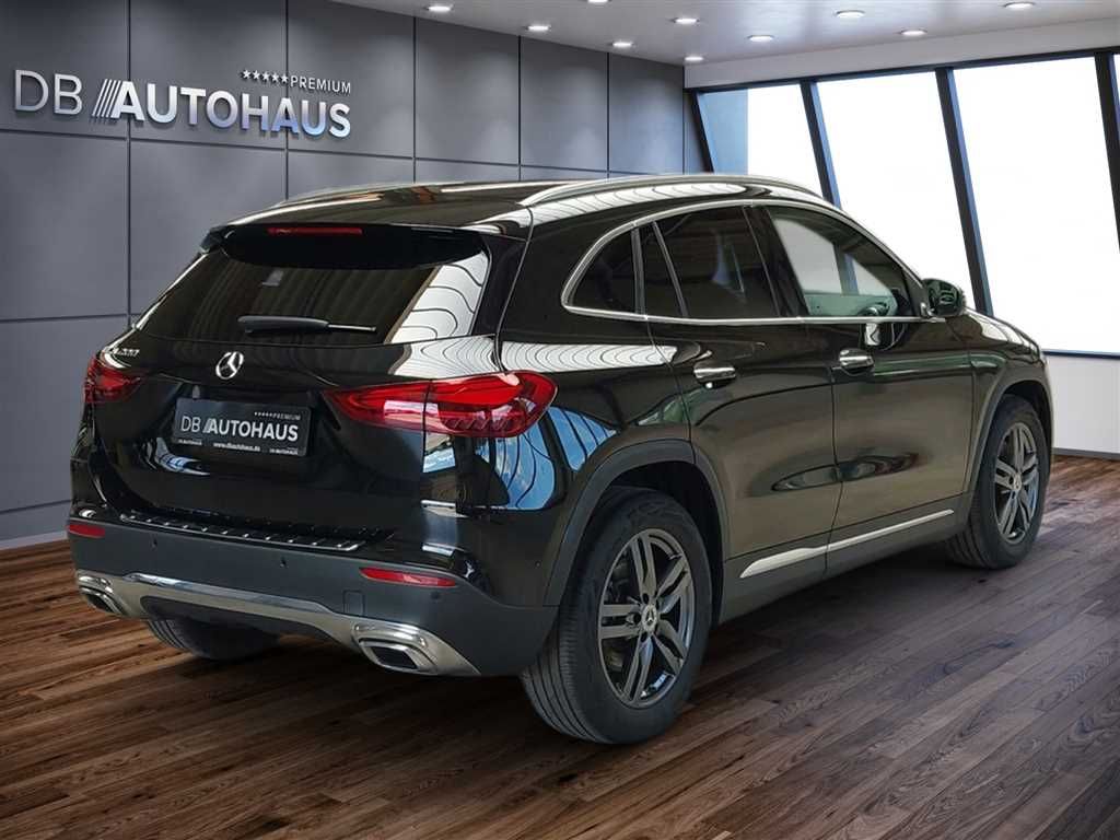 Mercedes-Benz GLA 200 Progressive Line Advanced Plus DCT  foto 4