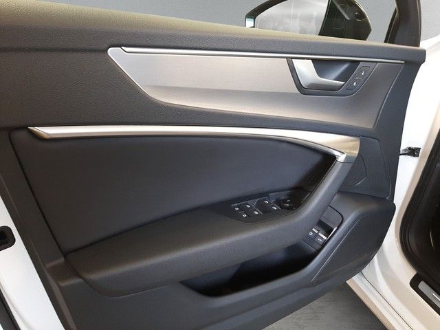 Fahrzeugabbildung Audi A6 Avant 55TFSIe quattro sport StdHzg Matrix 19"