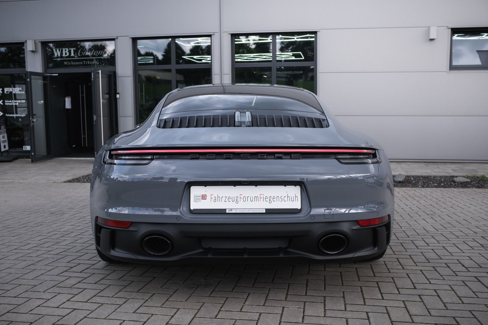 Fahrzeugabbildung Porsche 911/992.1 GTS 4 -18Wege-INNO-360-HALenkung-LED