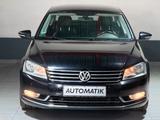 Volkswagen Passat Lim. Highline BlueMotion DSG Navi - Volkswagen Passat aus 2010