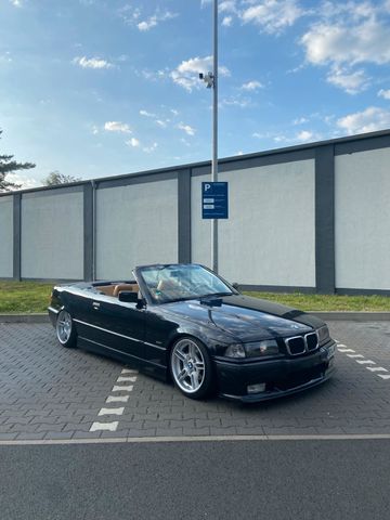 BMW E36 320i M-Paket