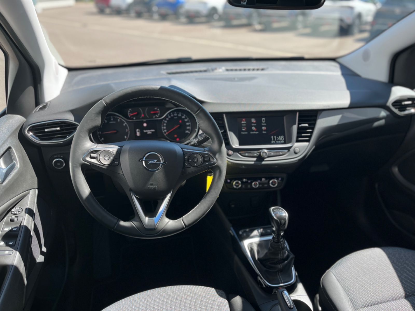 Fahrzeugabbildung Opel Crossland Elegance 1.2T,AHK,Kamera,Sitzhzg,Allw.