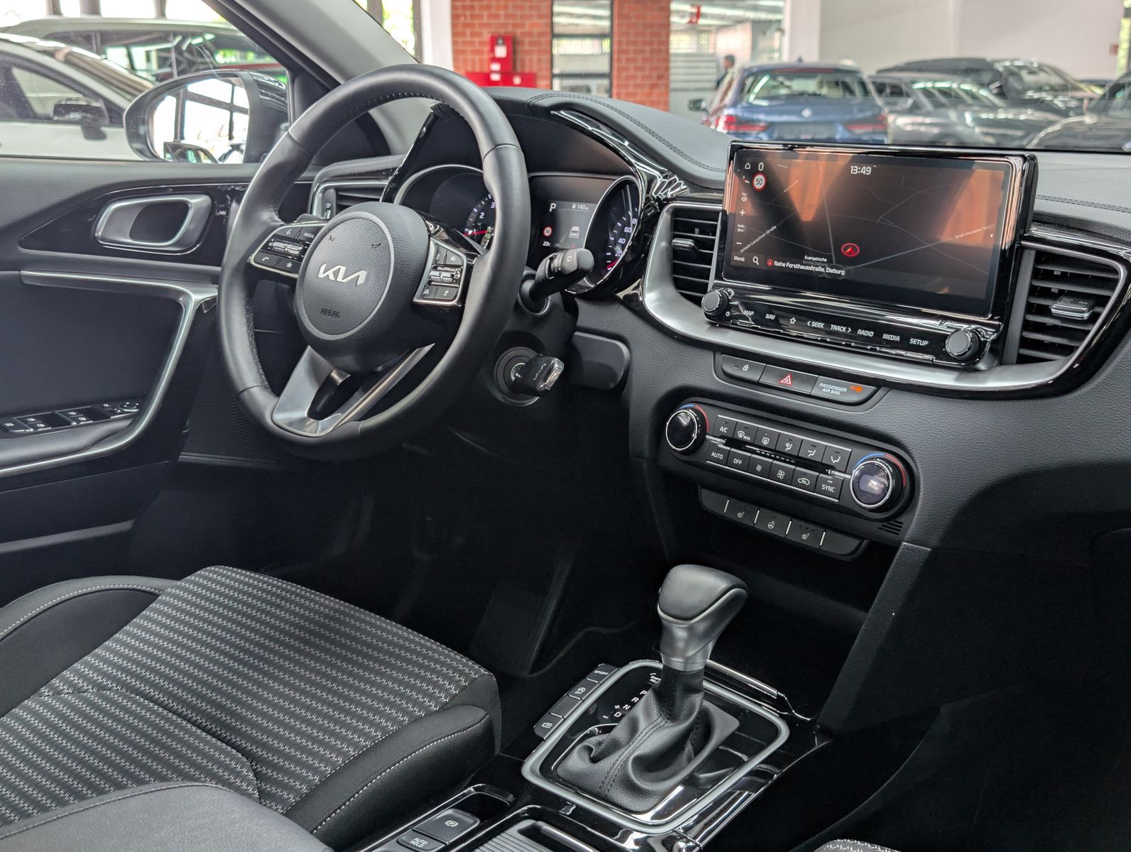 Fahrzeugabbildung Kia cee'd / Ceed 1.5 Spirit Limo JBL ACC KAM 7J-Gar.