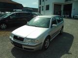 Skoda Octavia Combi 2.0 Ambiente*Navi*Klima*PDC*AHK** - Skoda Octavia aus 2003: Kombi