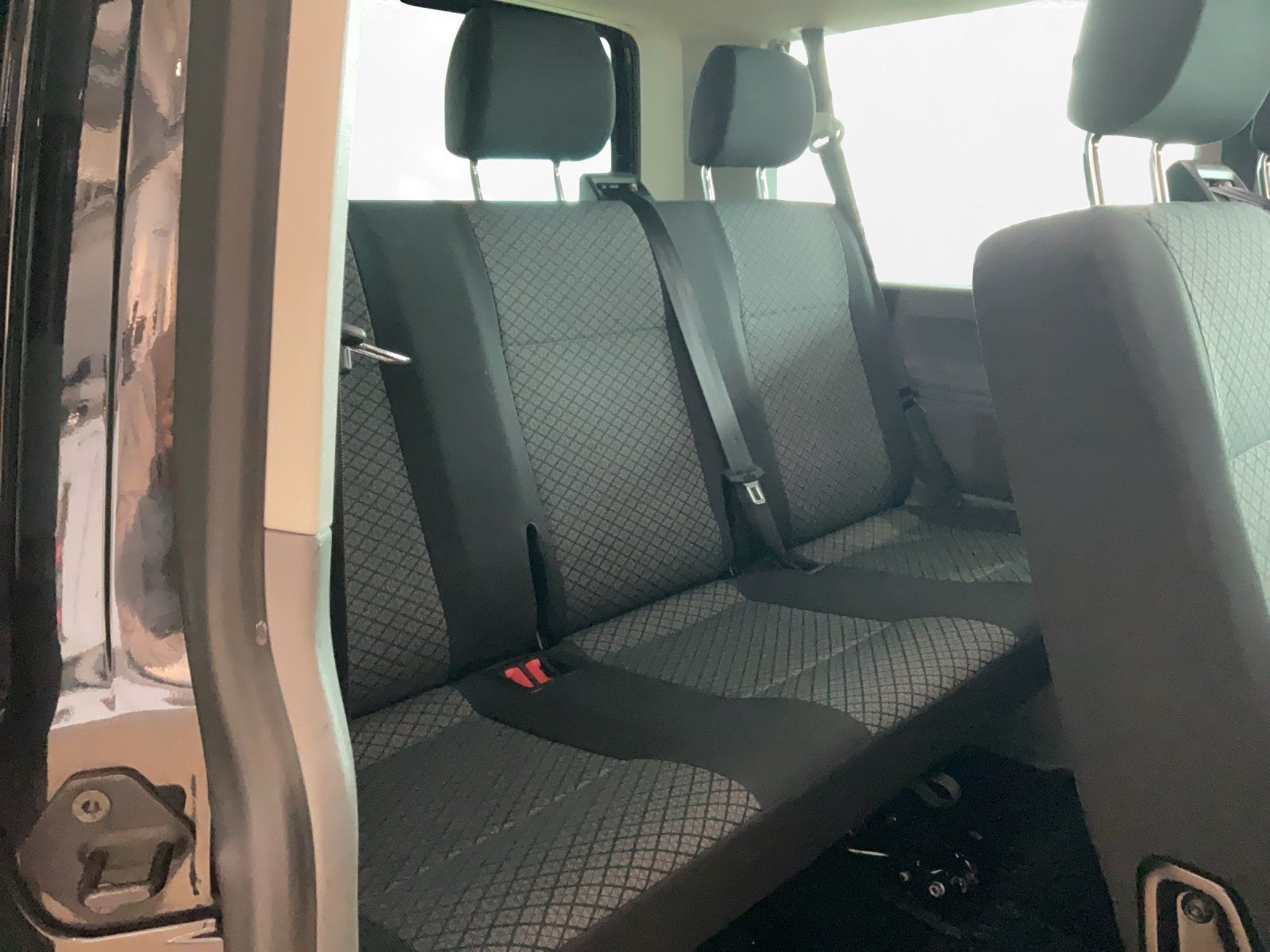 Volkswagen T6 Caravelle - Bild 17