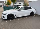 BMW 540i xDrive M Sport m Performance Paket  - BMW 540 in Essen