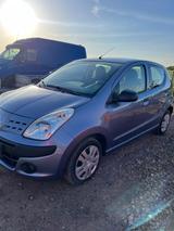 Nissan Pixo 1.0   nur 68.000 km  sparsam... - Nissan Pixo aus 2010