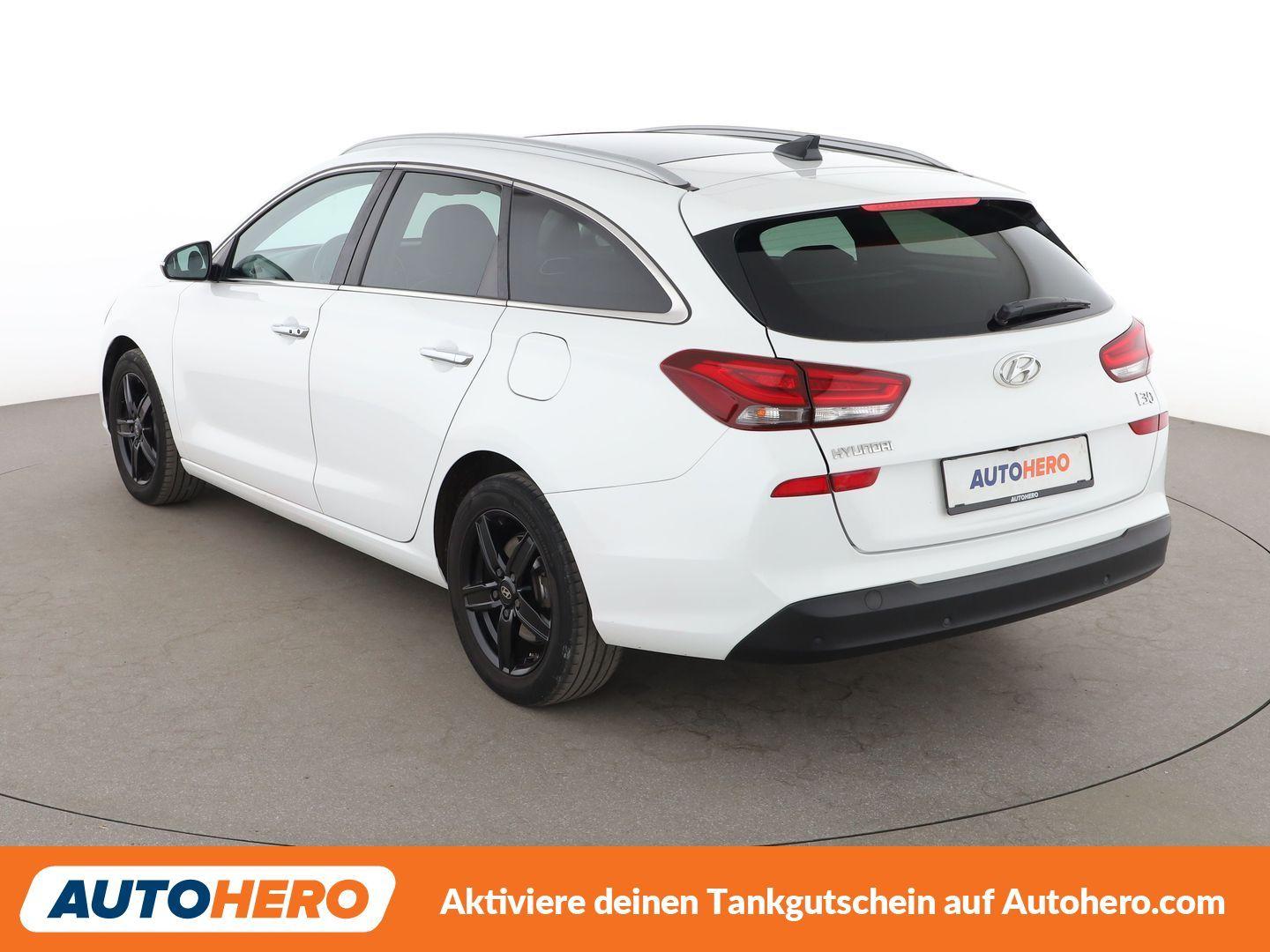 Hyundai i30 1.4 TGDI Premium Aut.*NAVI*LED*ACC*SPUR*