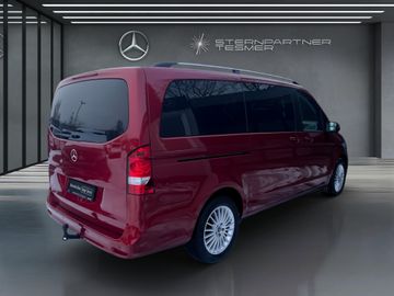 Mercedes V 220 - 12