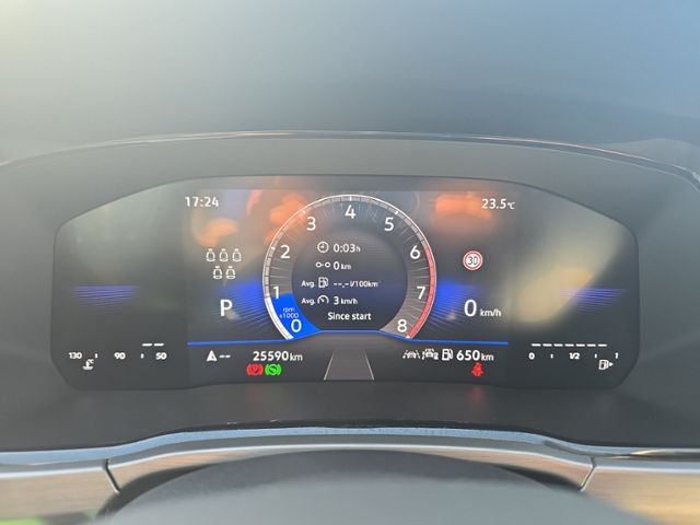 Touran 1.5 TSI DSG 7-SITZER AHK+RFK+ACC+NAVI+PDC