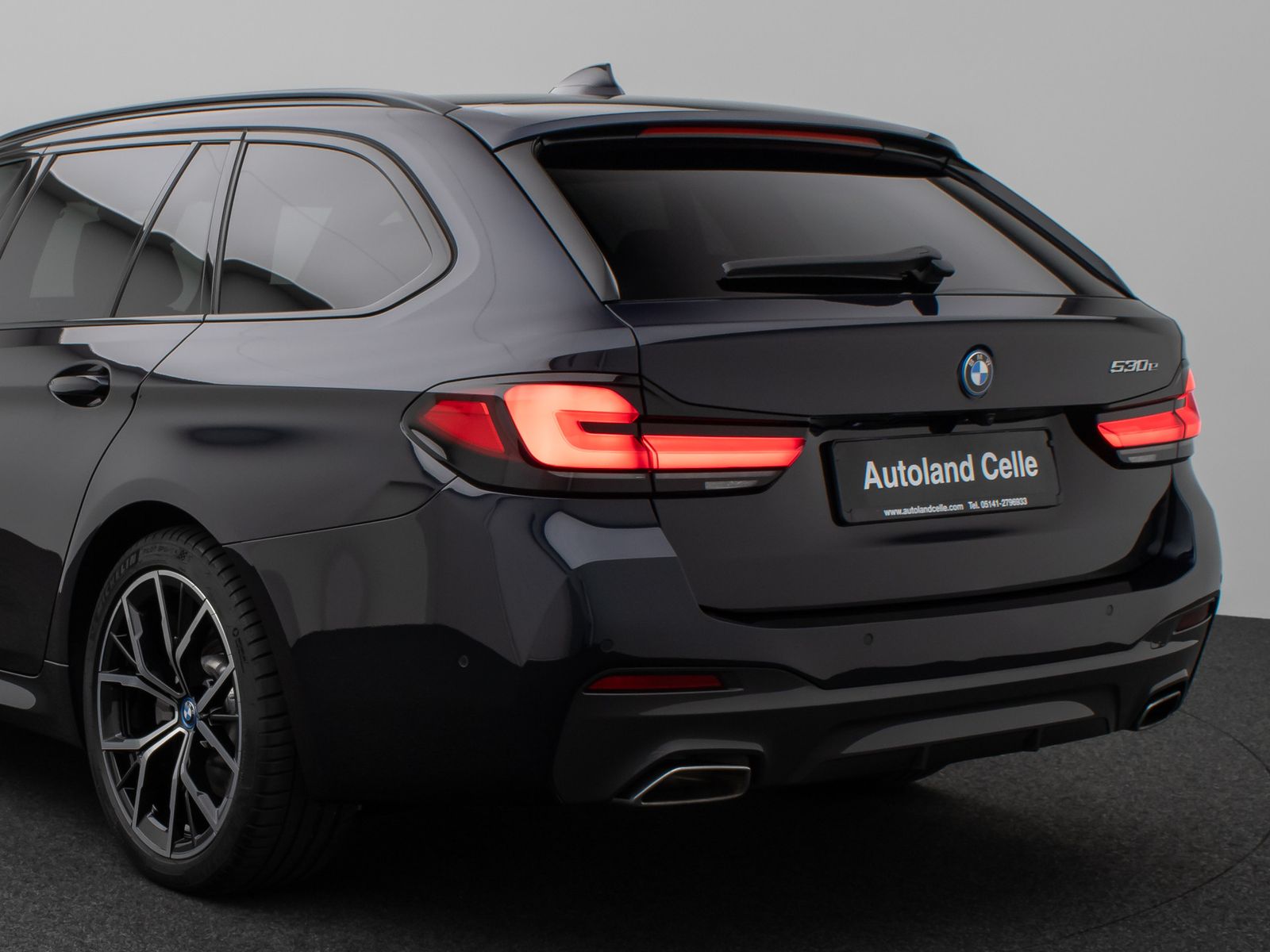 Fahrzeugabbildung BMW 530e M Sport 360°Laser HUD DAB H/K Komfort Alarm