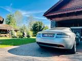 Aston Martin DB9 5.9 Touchtronic  - Aston Martin DB9: Coupé