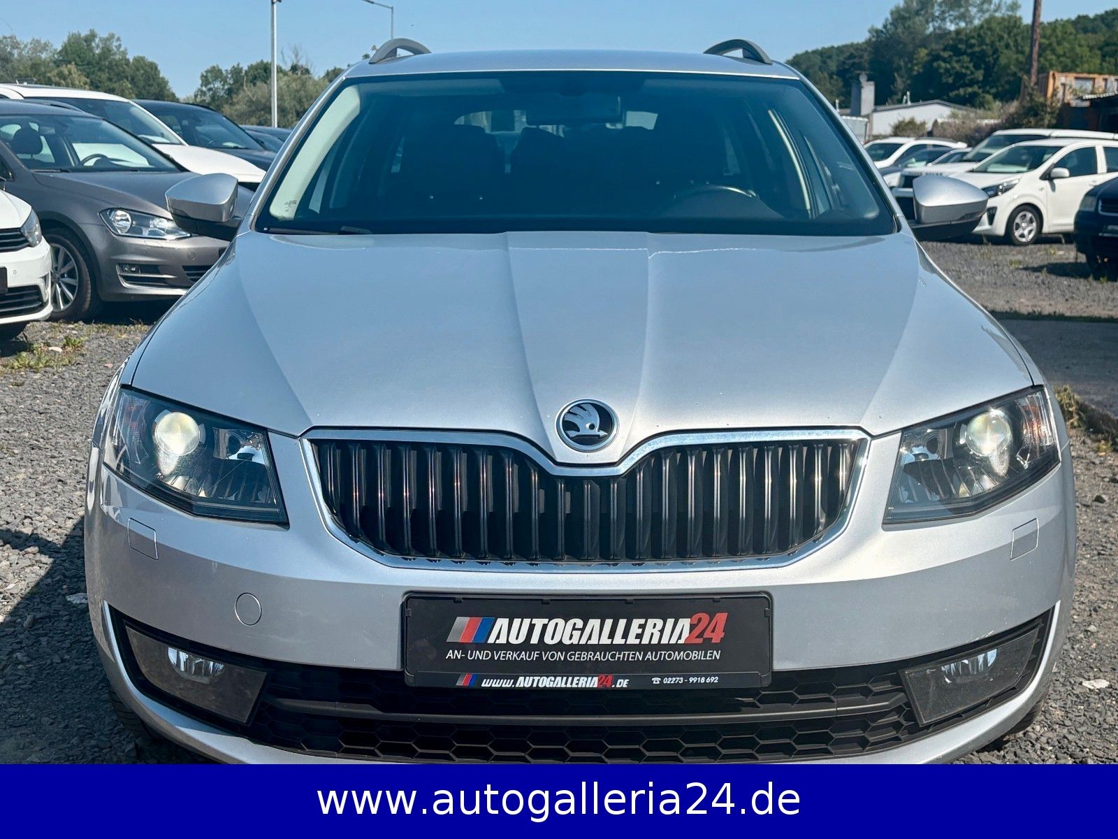 Fahrzeugabbildung SKODA Octavia 2.0 TDI Combi Joy DSG Navi Xenon SCHECKH