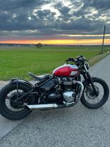 Triumph Bonneville Bobber - MOTORRAD BOBBER