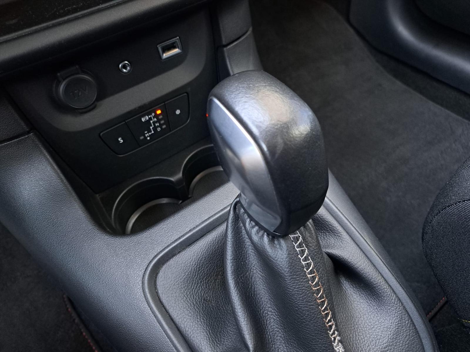 Citroën C3 1,2 PureTech AUTOMATIK "Feel" *KAMERA*ALU*NAV