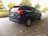 Volvo XC 60 XC60 Kinetic 2WD HU 5.27 - Volvo XC60 mit Diesel-Antrieb: Geländewagen