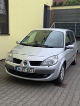 Renault Scenic Exception 2.0 dCi Exception / Tüv Neu  - Renault Scenic Exception mit Diesel-Antrieb