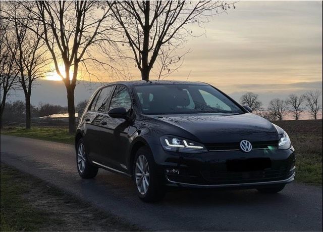 Volkswagen VW GOLF 7 Lounge 2.0 TDI 150 Ps