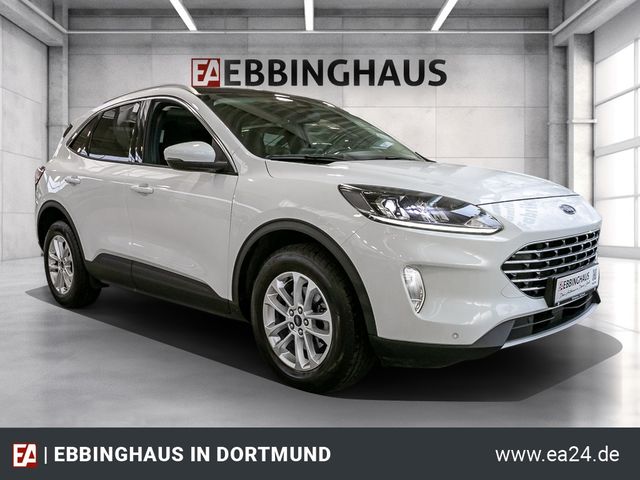 Ford Kuga Titanium AHK-klappbar PANO NAVI PDC RFK