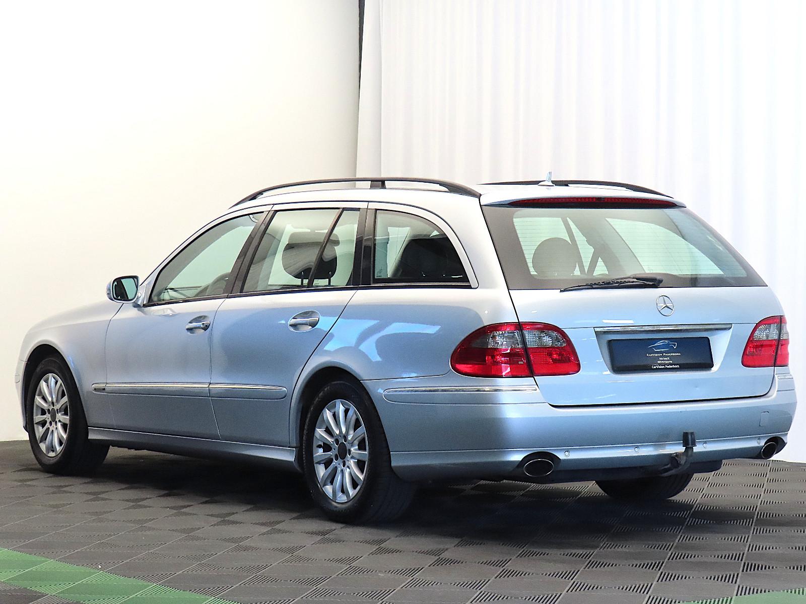 Mercedes-Benz E 320 CDI T-Modell *AHK / Leder / Schiebedach*