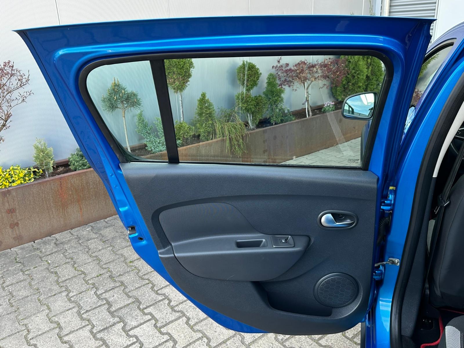 Dacia Sandero 0.9 TCe Stepway Celebration*Navi*Kamera