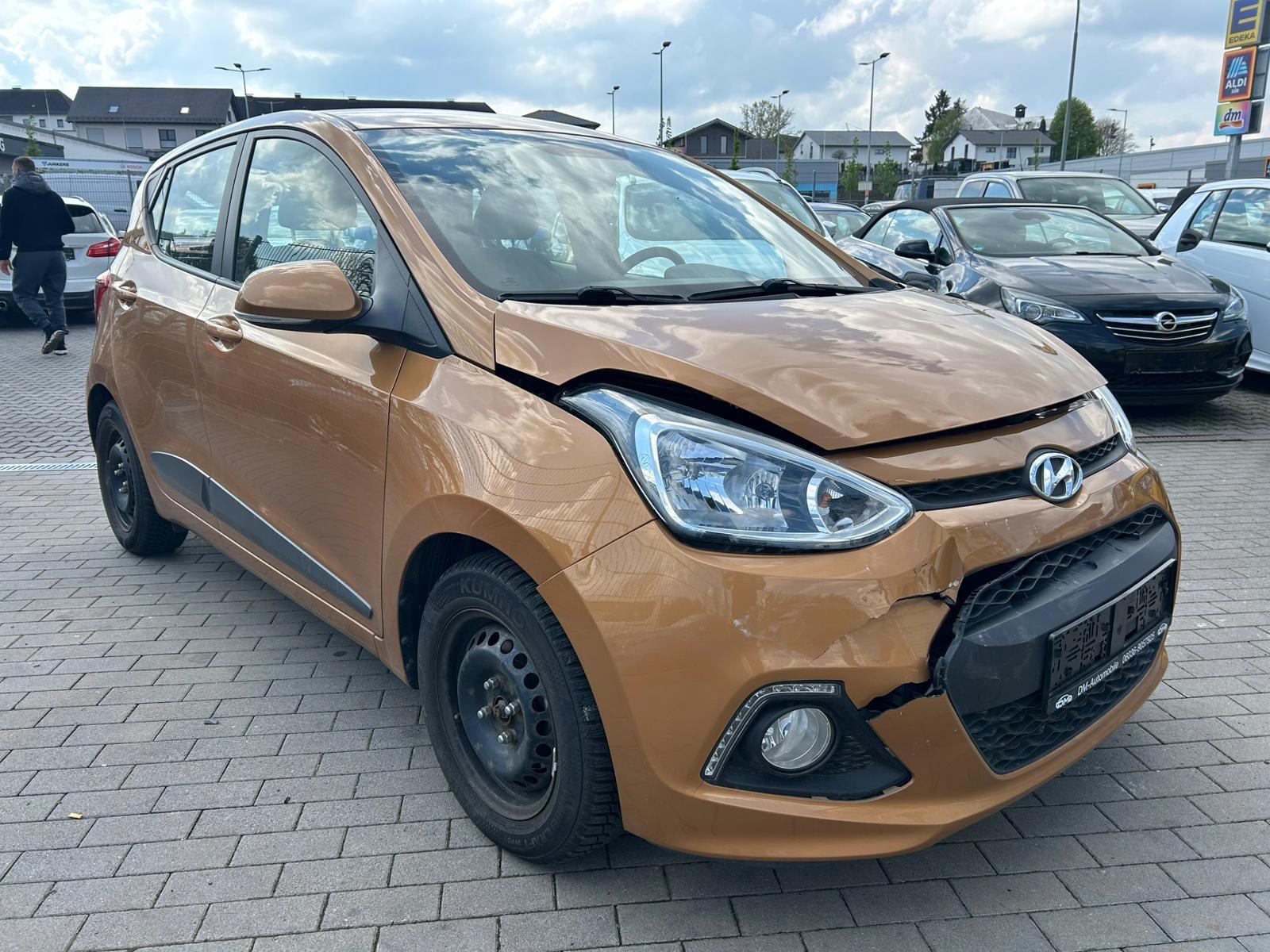 Hyundai i10 FIFA World Cup Edition
