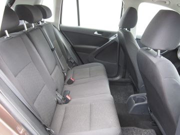 Volkswagen Tiguan - 8