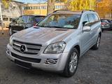 Mercedes-Benz GL 320 CDI 4Matic*AHK*KAMERA*SCHIEBEDACH* - Mercedes-Benz GL 320 Gebrauchtwagen