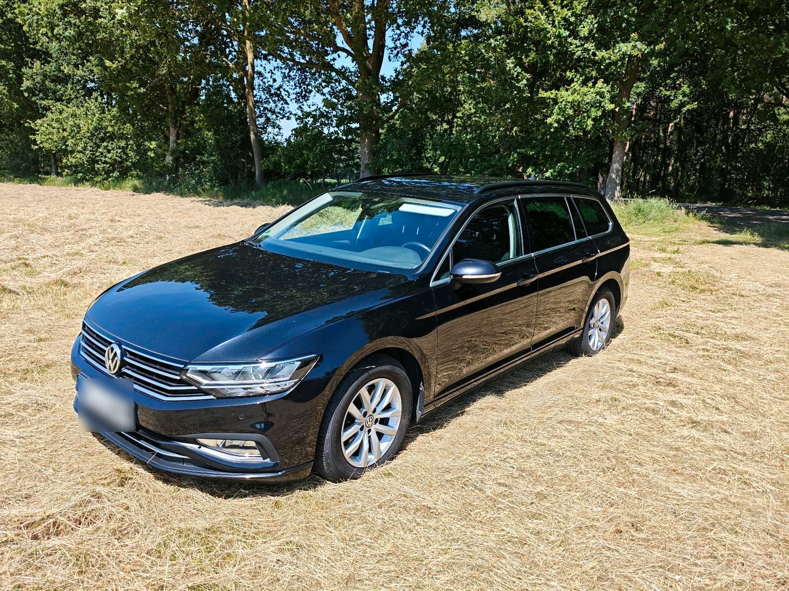 VW VW Passat Variant 2.0 TDI DSG AHK Massage ...