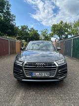 Audi Q5 (FYB) 40 TDI quattro sport sport - Audi Q5 in Oldenburg