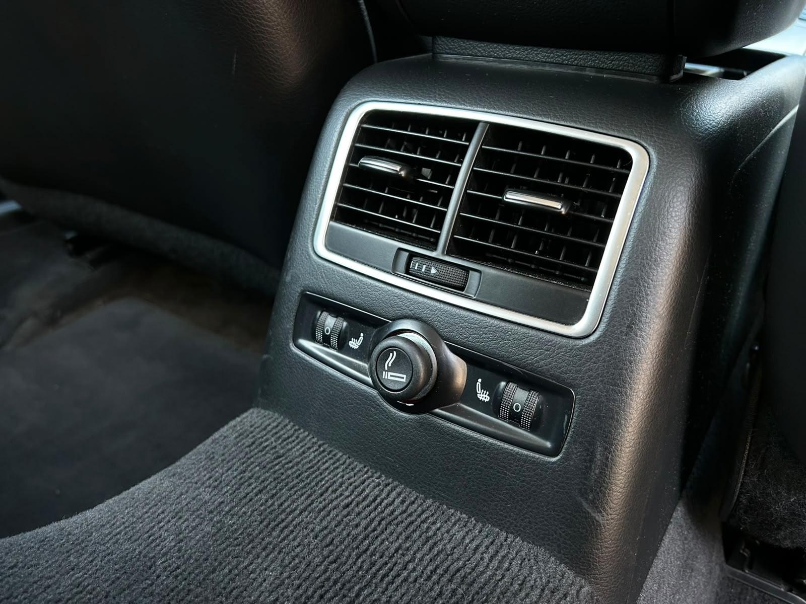 Audi Quattro 2011 — photo 15