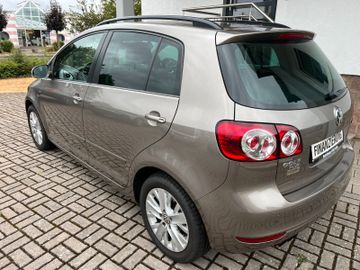 Volkswagen Golf - 5