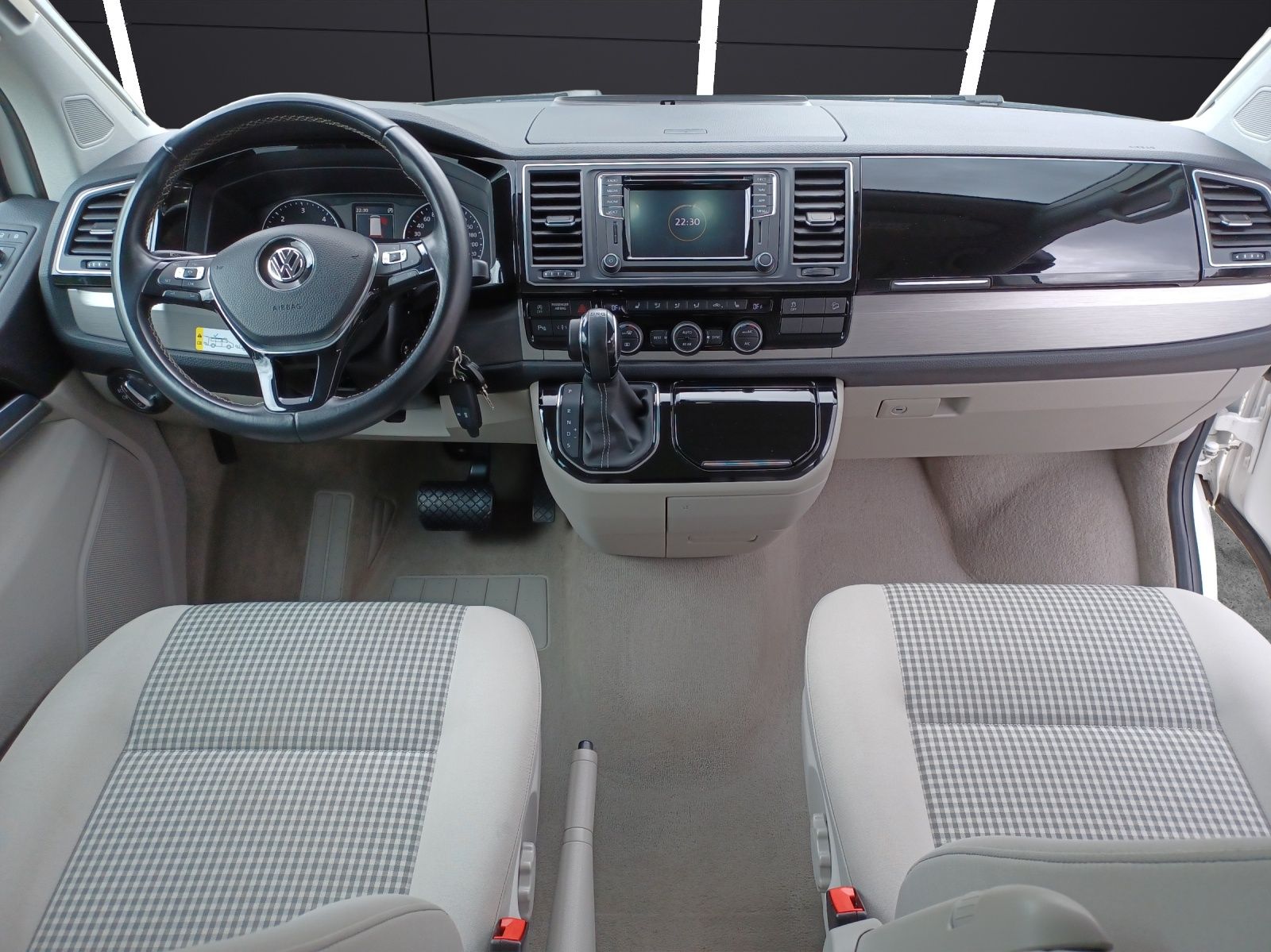 Fahrzeugabbildung Volkswagen T6 California Coast Edition 4M STH LED AHK Navi